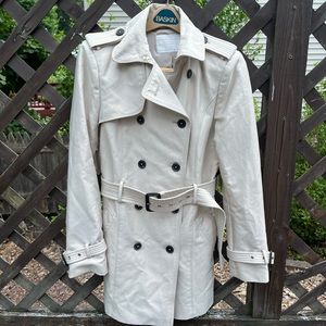 Zara trench coat size medium
